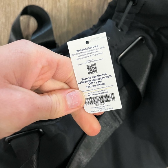 NWT Beyond Yoga Black Convertible Backpack Bag
